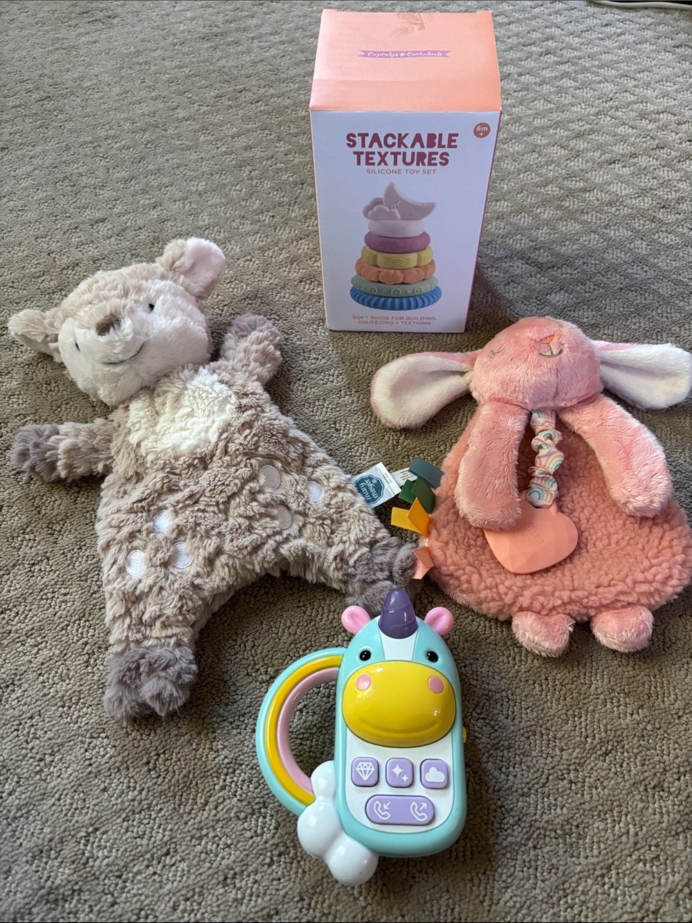 lot of 4 infant teething music Stackable Textures and Plush Toys - Pink/Peach